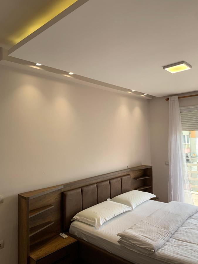 Haris Apartment Tirana No.5 ติรานา ภายนอก รูปภาพ