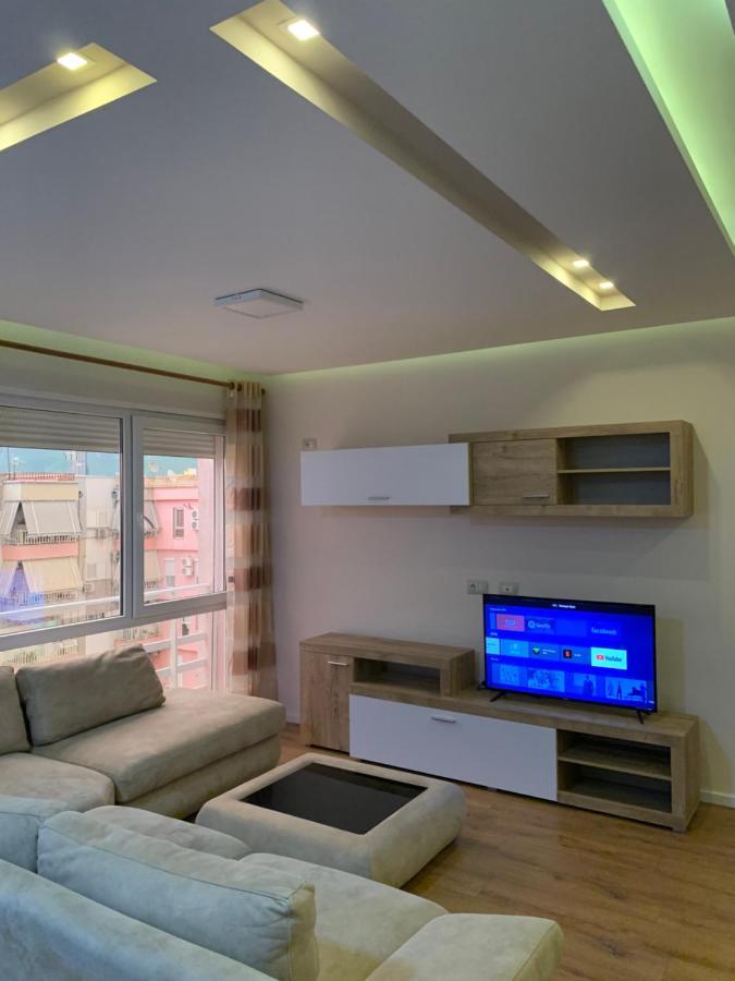 Haris Apartment Tirana No.5 ติรานา ภายนอก รูปภาพ